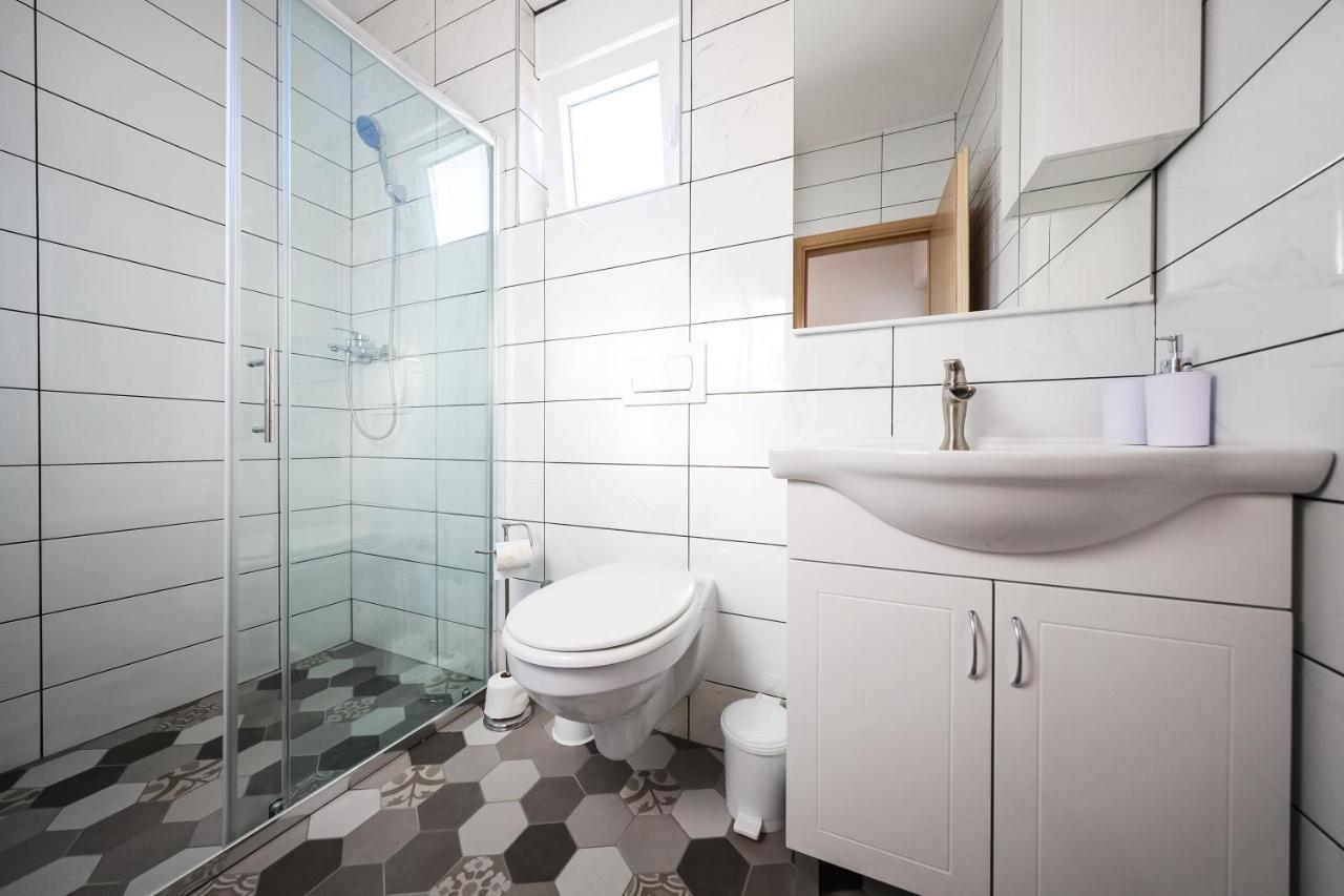 1Oak Rentals Vir Dış mekan fotoğraf